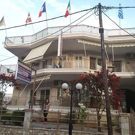 Ξενοδοχείο με διαμερίσματα λέρνα