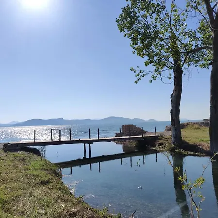 Ξενοδοχείο με διαμερίσματα λέρνα Μύλοι