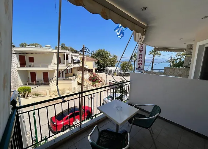 Lerna Aparthotel Míloi