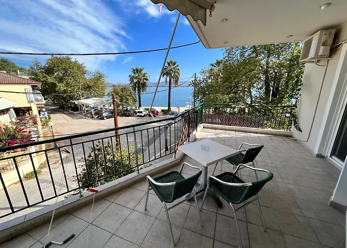 Lerna Aparthotel Míloi